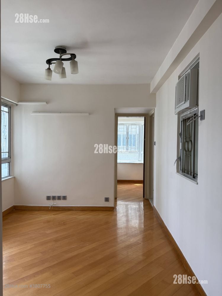 Grandeur Garden Rental 2 Bedrooms , 1 Bathroom 328 ft²