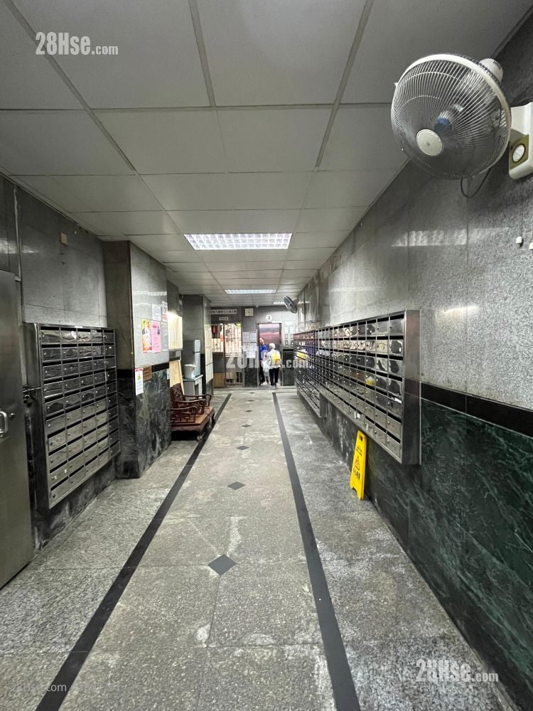 源发大厦 售盘 5+ 房 , 1 浴室 580 平方尺