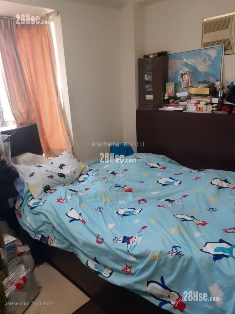 Lai King Court Sell 2 Bedrooms , 1 Bathroom 428 ft²