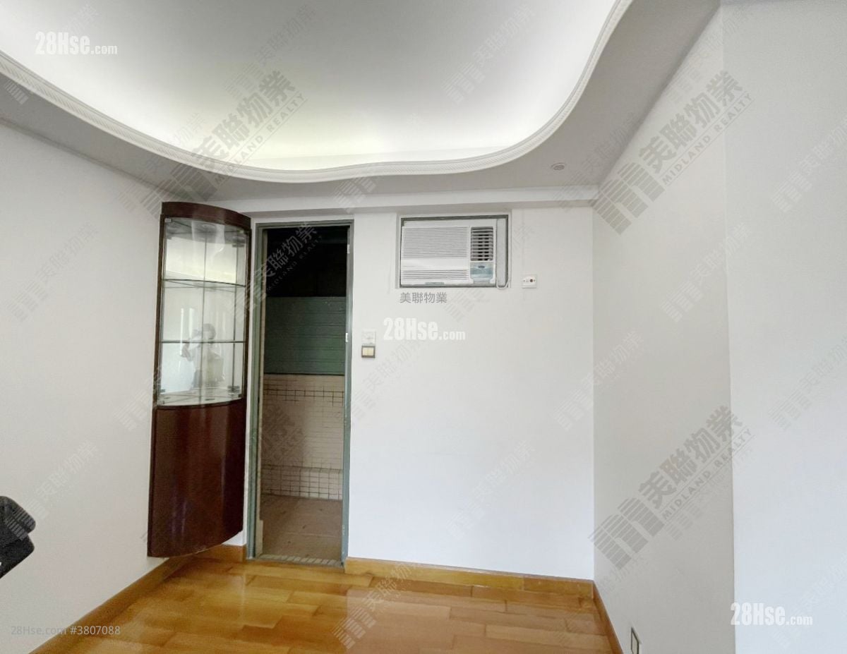 Grand Regentville Sell 3 Bedrooms , 1 Bathroom 507 ft²