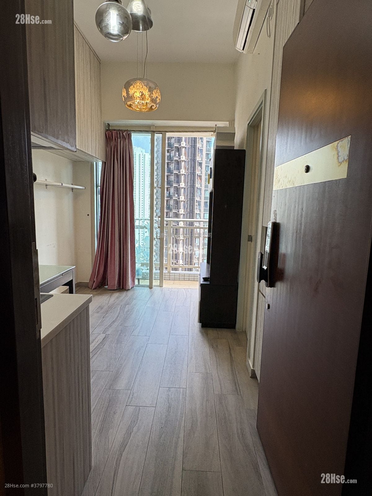 One New York Sell 1 Bedroom , 1 Bathroom 240 ft²