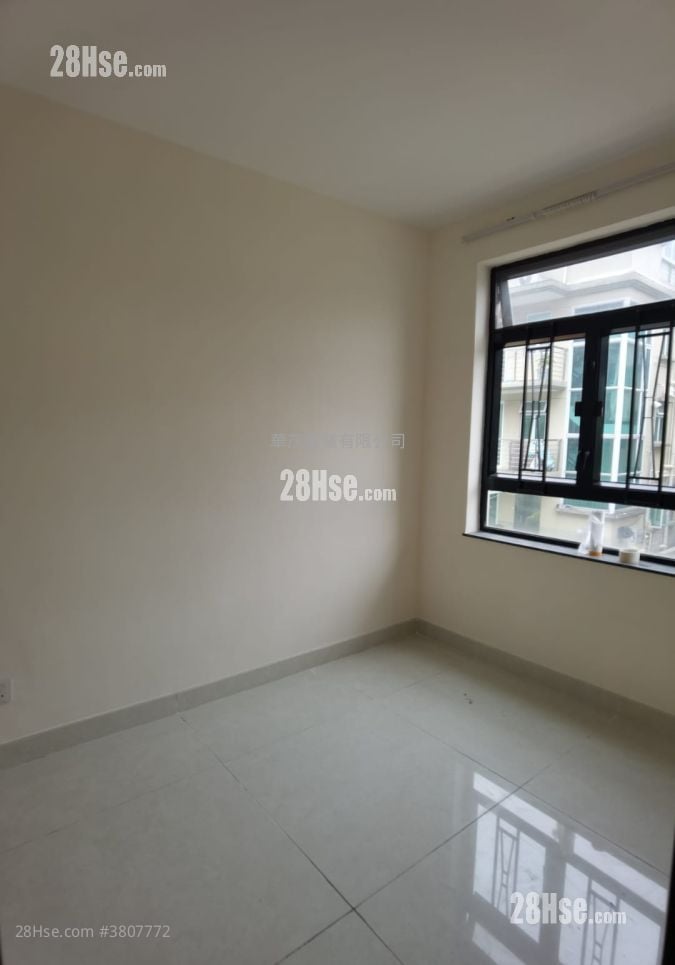 Village Sell 3 Bedrooms , 2 Bathrooms 700 ft²