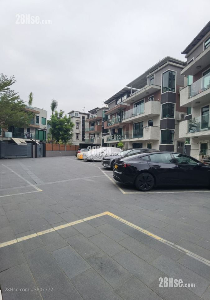 Village Sell 3 Bedrooms , 2 Bathrooms 700 ft²