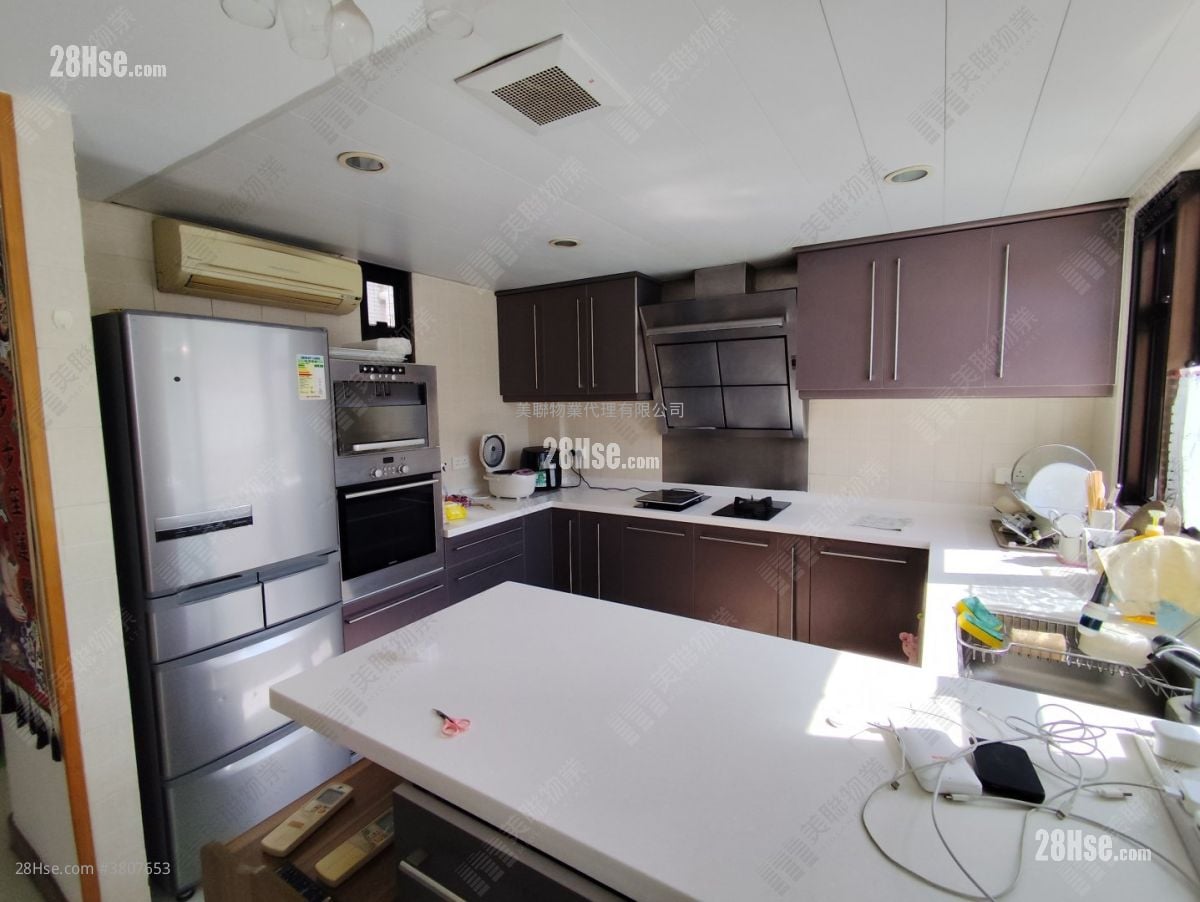 海裕苑 售盘 3 房 1,077 平方尺