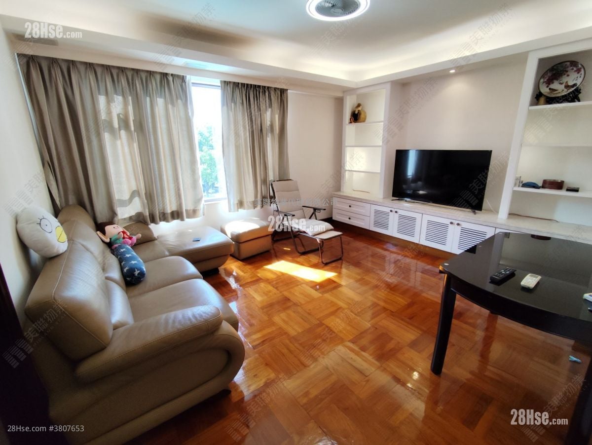 海裕苑 售盘 3 房 1,077 平方尺