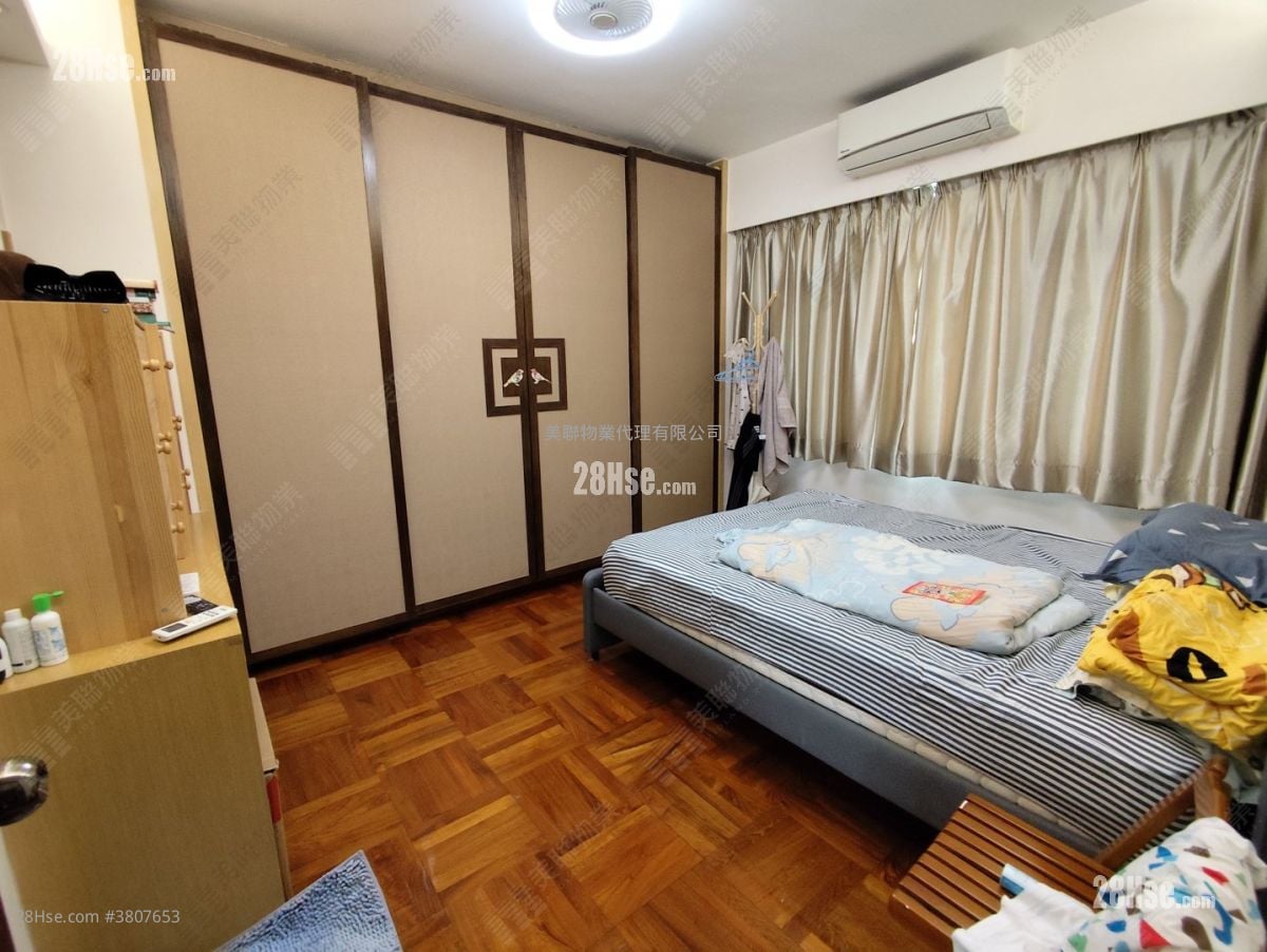 海裕苑 售盘 3 房 1,077 平方尺