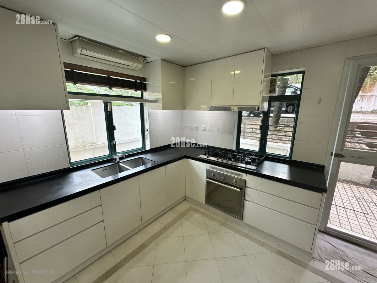 Lung Mei Tsuen Rental 4 Bedrooms , 3 Bathrooms 2,100 ft²