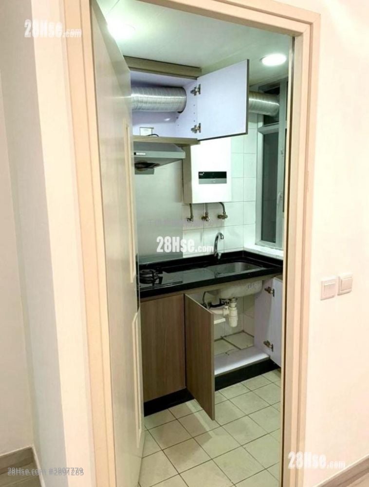 Lai Tsui Court Sell 2 Bedrooms , 1 Bathroom 281 ft²
