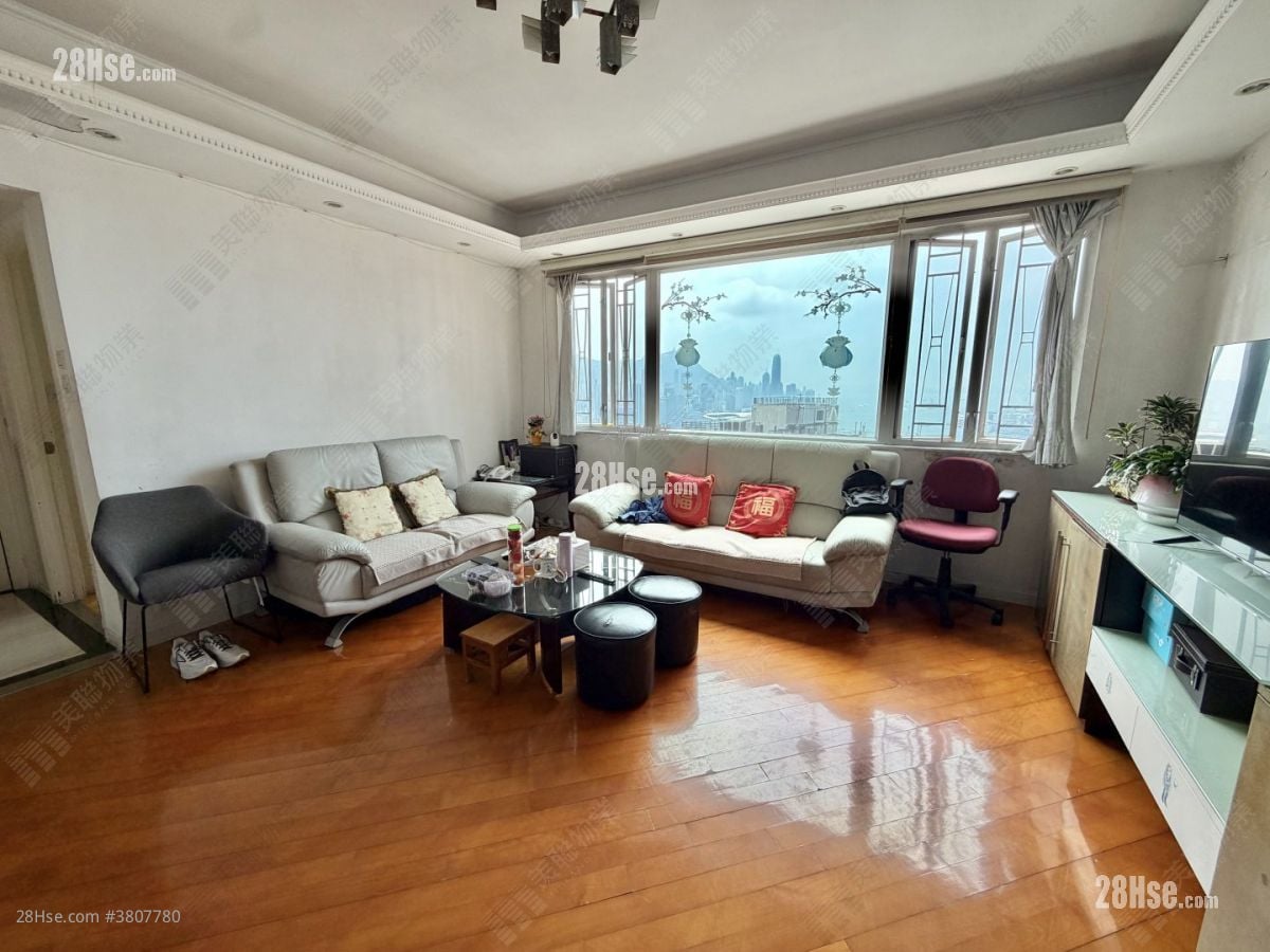 云景台 售盘 3 房 1,065 平方尺