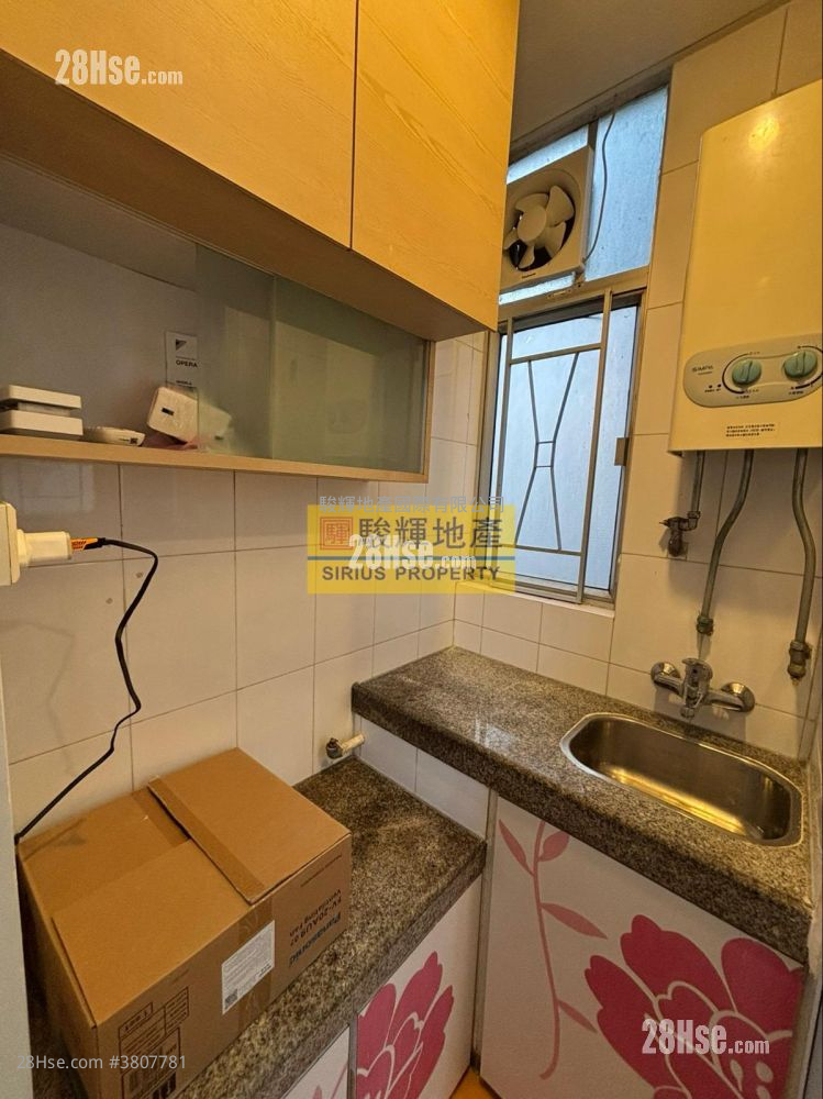 永发大厦 租盘 开放式间隔 , 1 浴室 194 平方尺