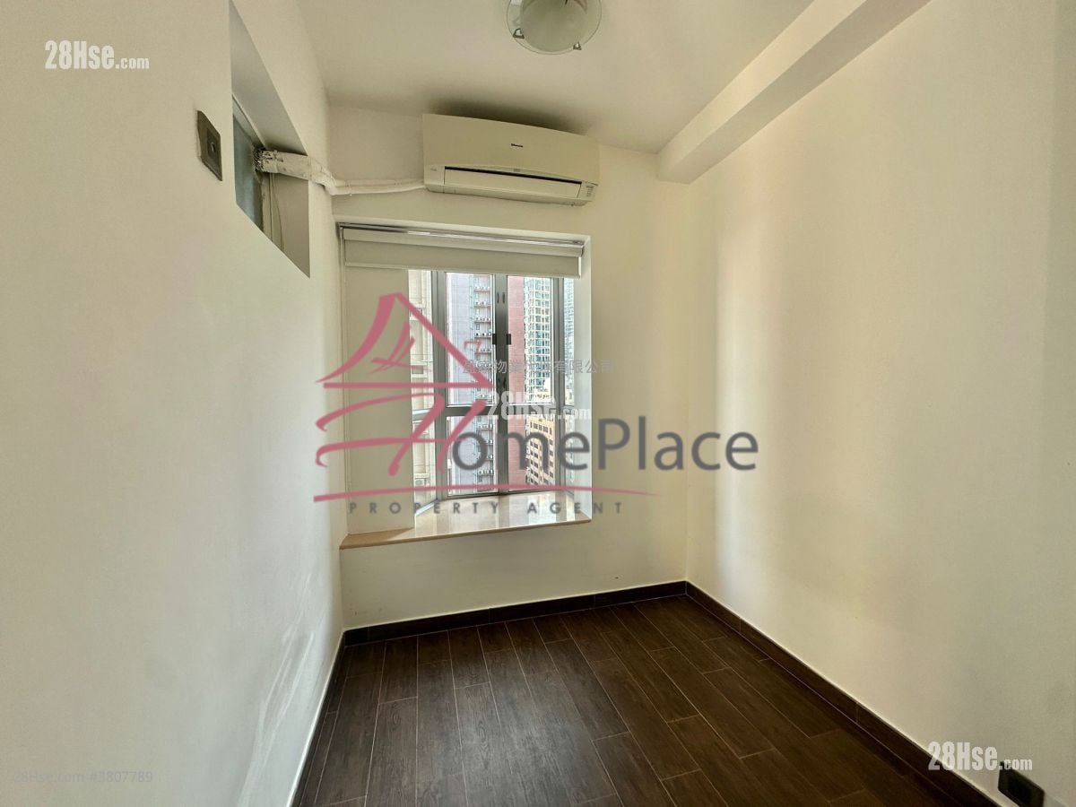 Flora Court Rental 1 Bedroom , 1 Bathroom 339 ft²