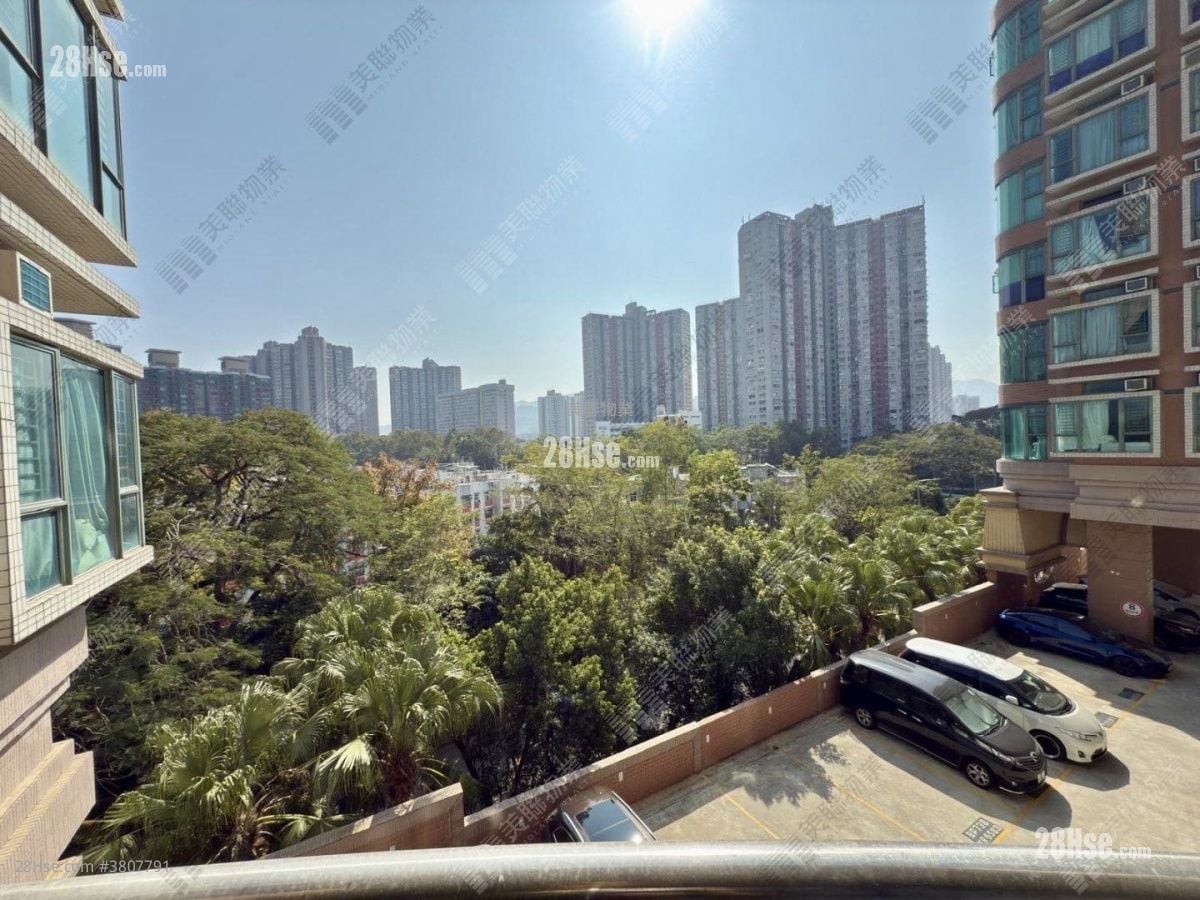 Woodland Crest Sell 3 Bedrooms , 2 Bathrooms 1,022 ft²