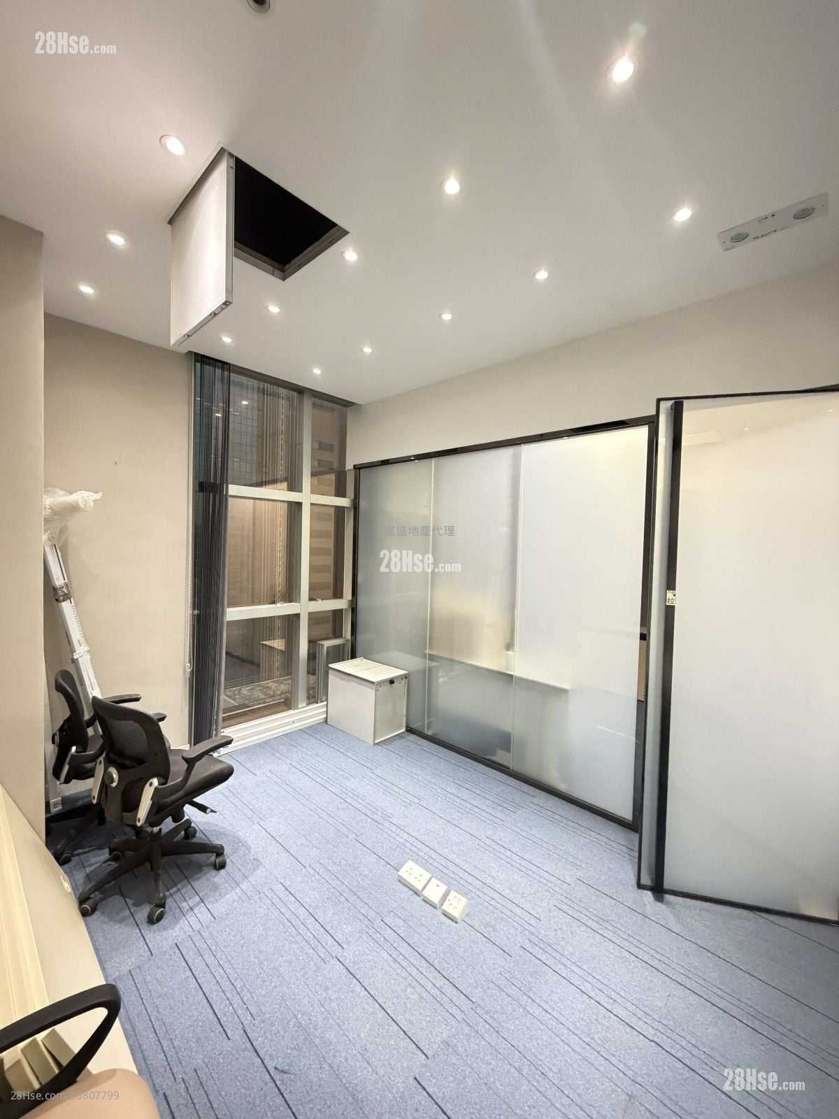 时运中心 租盘 2 房