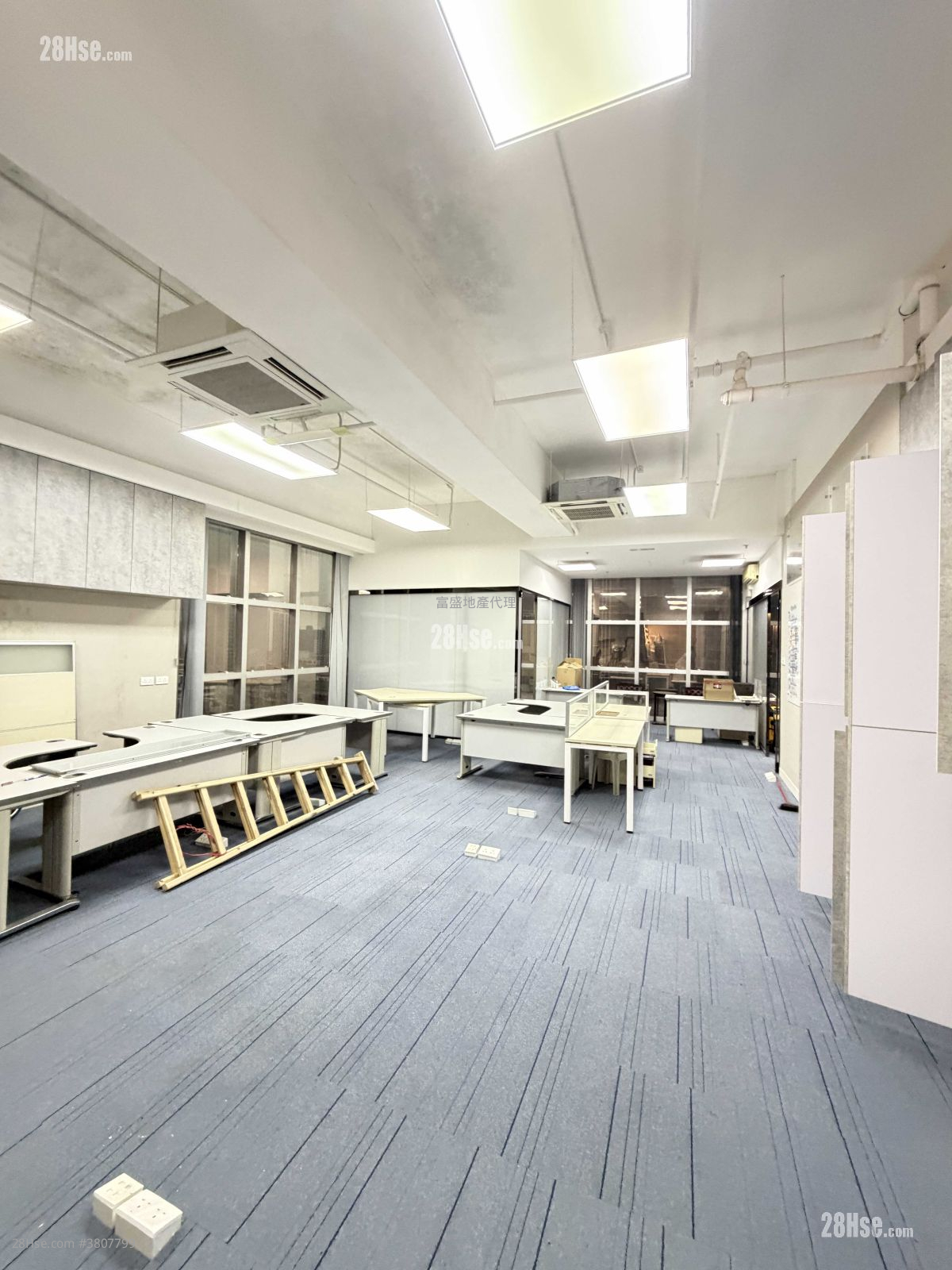 时运中心 租盘 2 房