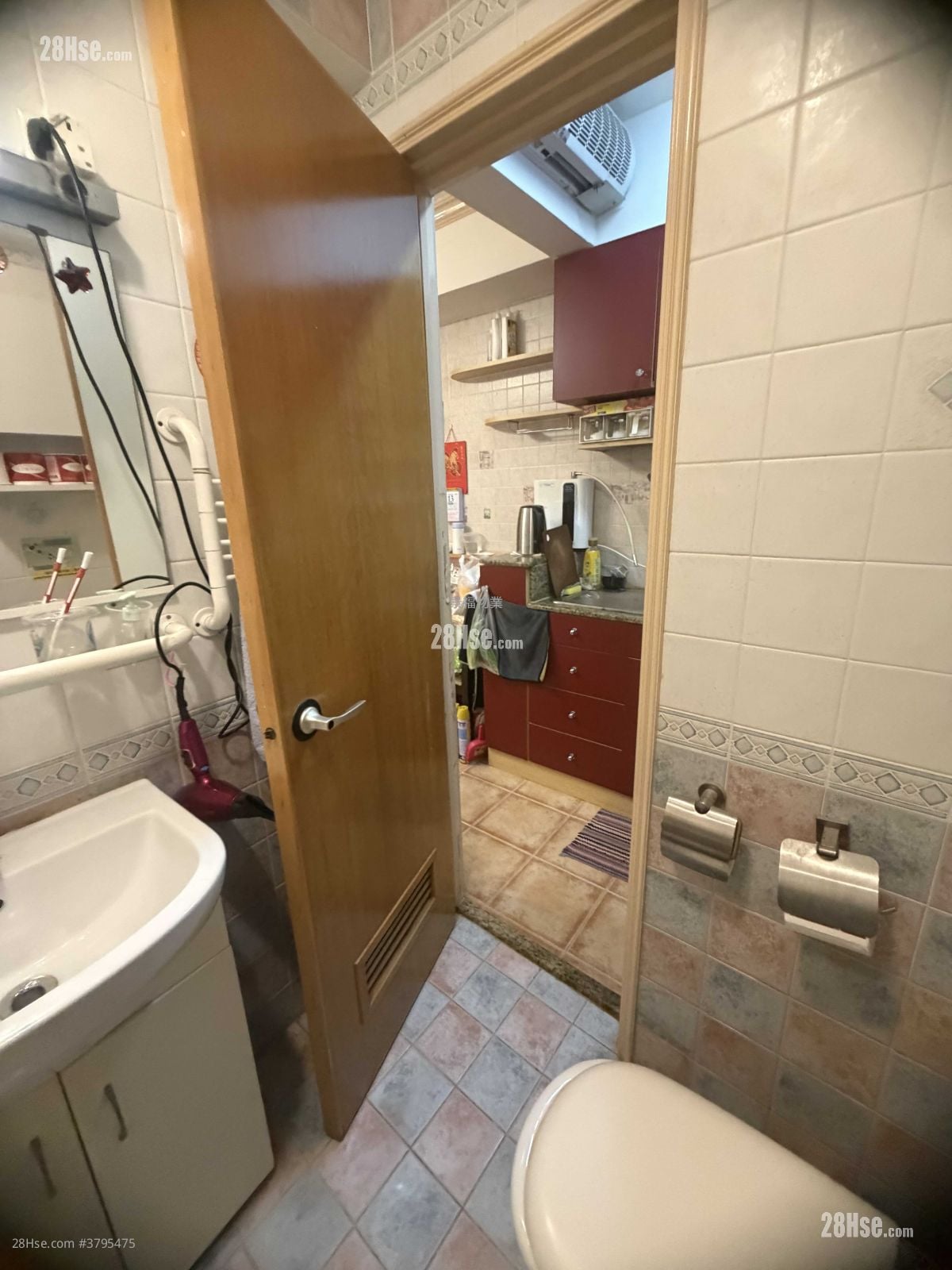 鸿恩大厦 售盘 1 房 , 1 浴室 343 平方尺