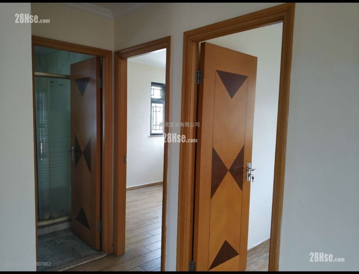 村屋 租盘 3 房 , 1 浴室 630 平方尺