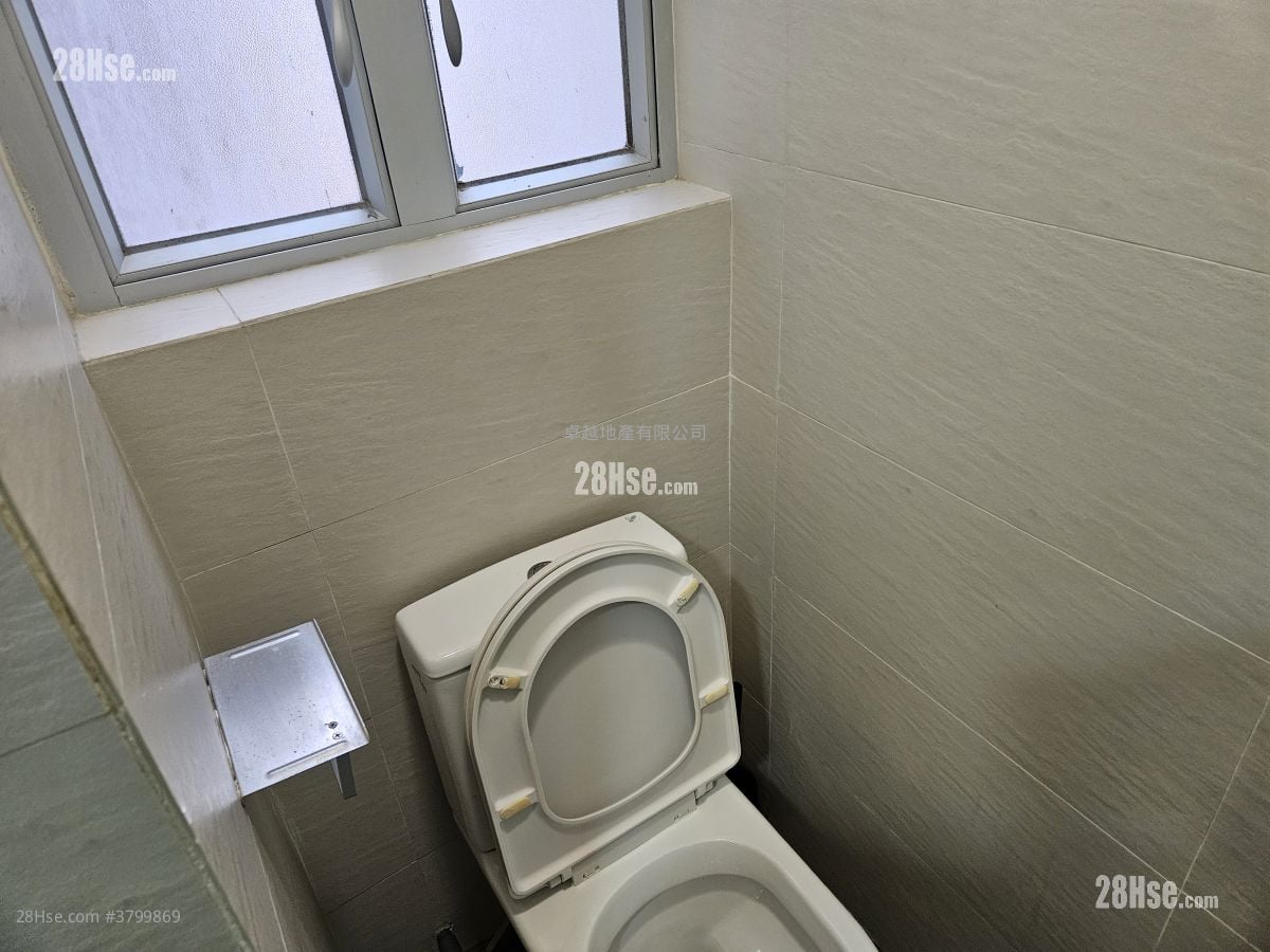 Chong Yip Centre Rental 1 Bedroom , 1 Bathroom 270 ft²