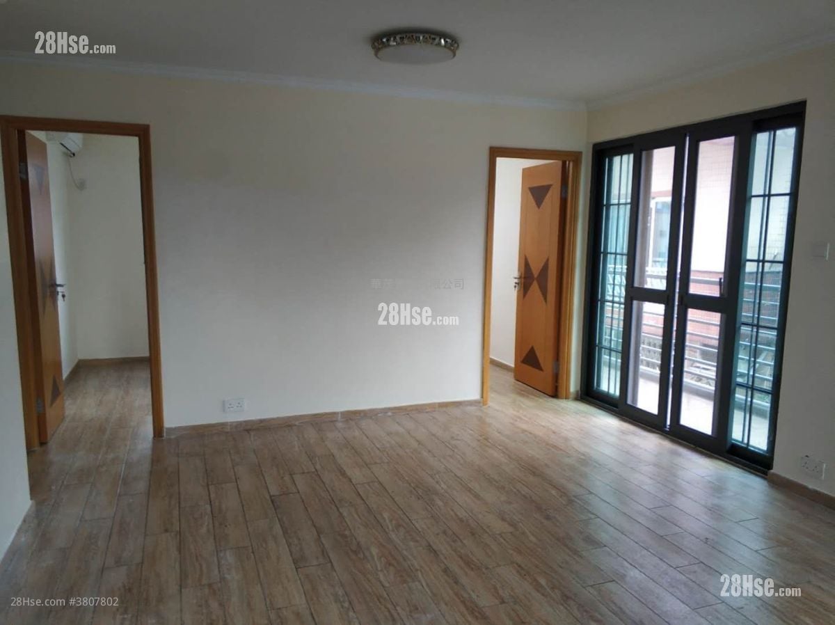 村屋 租盘 3 房 , 1 浴室 630 平方尺