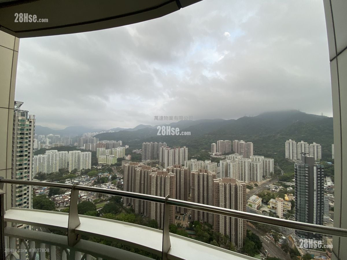 Festival City Sell 3 Bedrooms , 2 Bathrooms 680 ft²