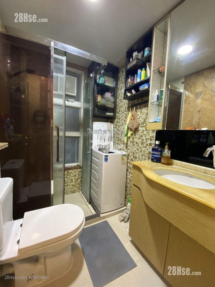 Festival City Sell 3 Bedrooms , 2 Bathrooms 680 ft²