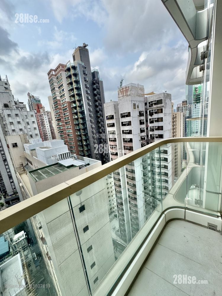 Upper Central Rental Studio , 1 Bathroom 168 ft²