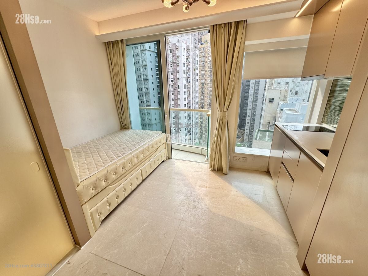 Upper Central Rental Studio , 1 Bathroom 168 ft²