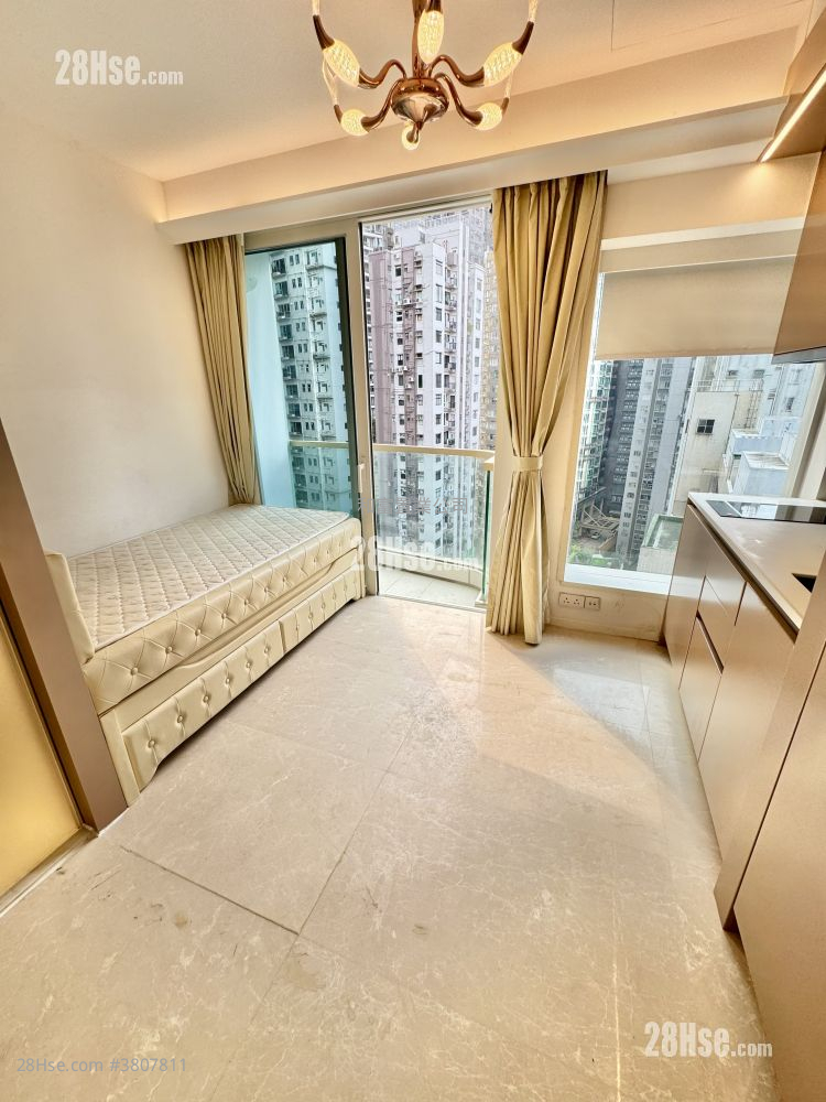 Upper Central Rental Studio , 1 Bathroom 168 ft²