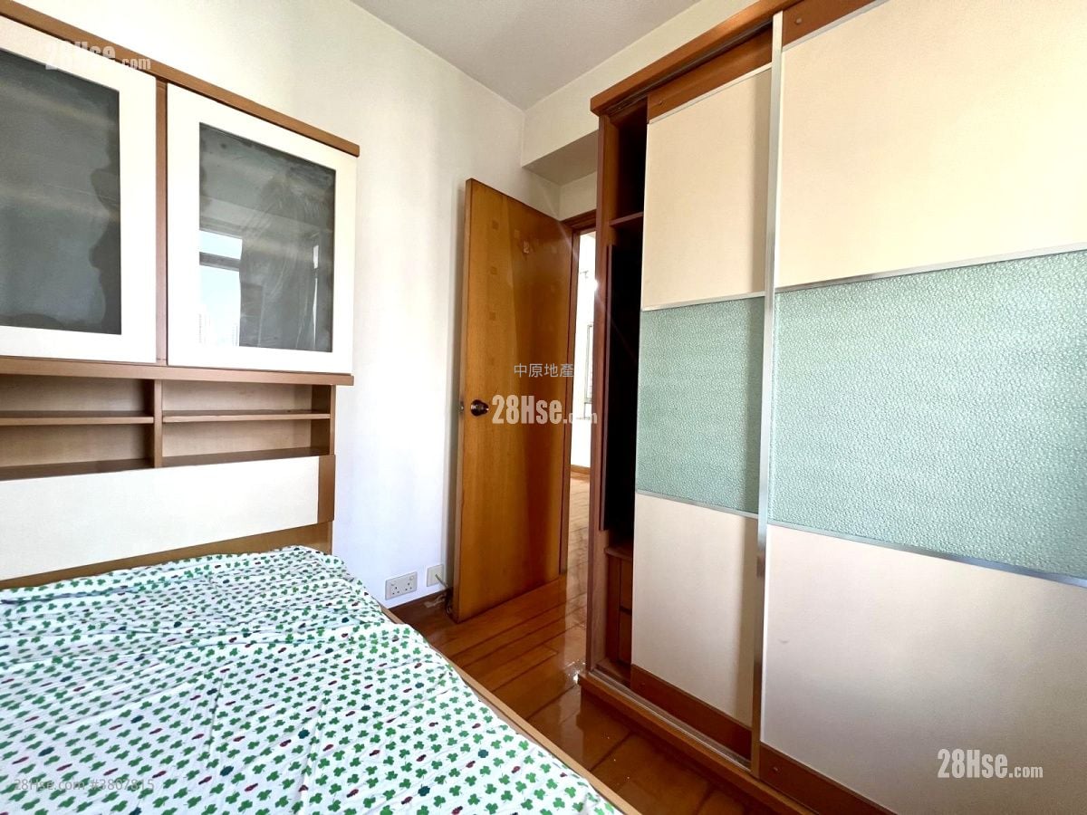 Kingswood Villas Sell 2 Bedrooms , 1 Bathroom 448 ft²