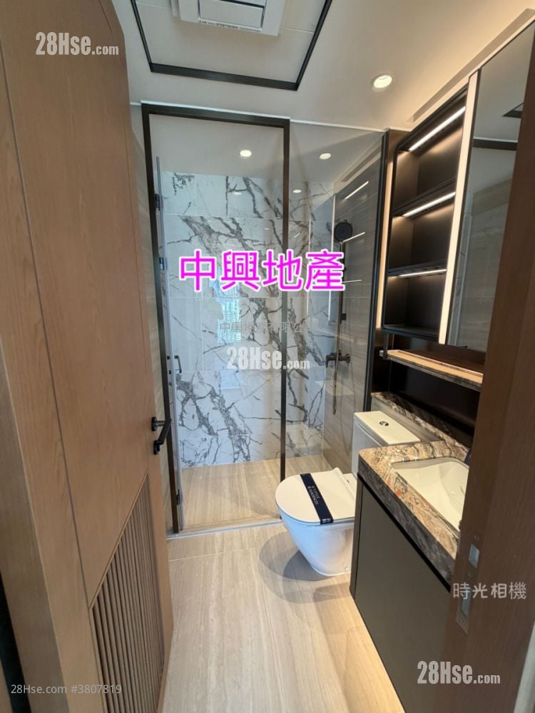 Topside Residence Rental 3 Bedrooms 272 ft²