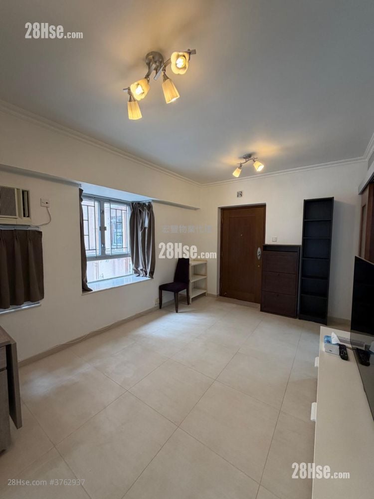 Shun On Building Rental 2 Bedrooms , 1 Bathroom 356 ft²