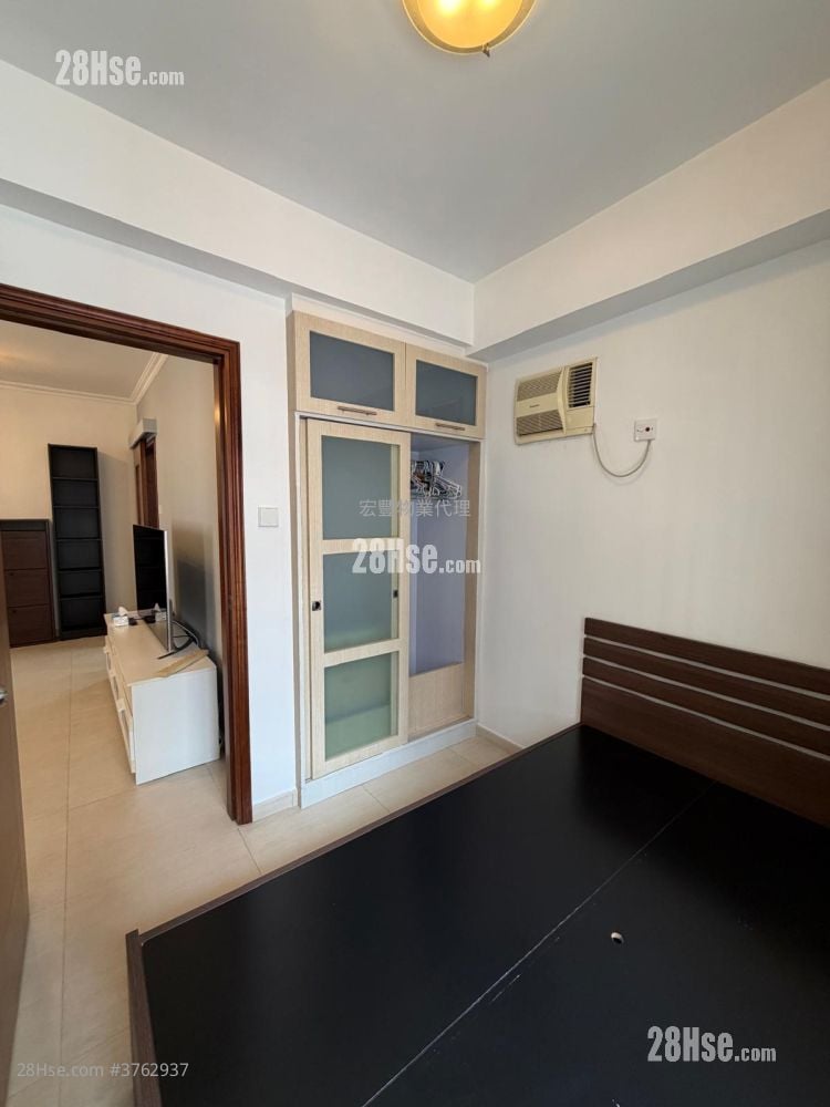 Shun On Building Rental 2 Bedrooms , 1 Bathroom 356 ft²