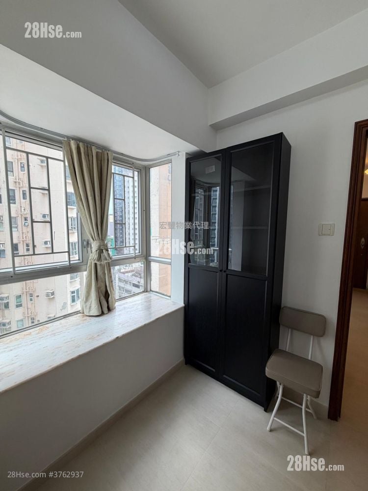 Shun On Building Rental 2 Bedrooms , 1 Bathroom 356 ft²