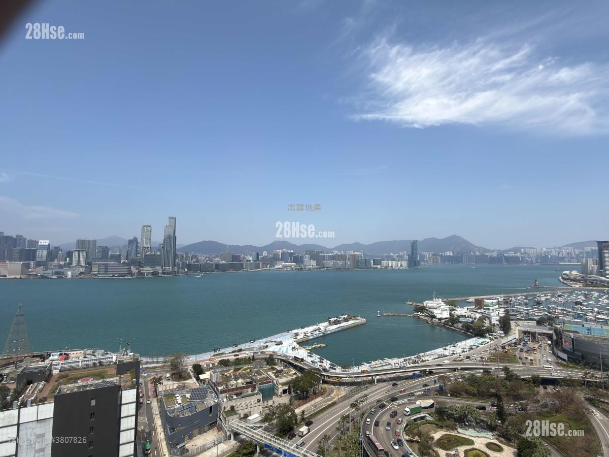 The Gloucester Rental Studio , 1 Bathroom 342 ft²