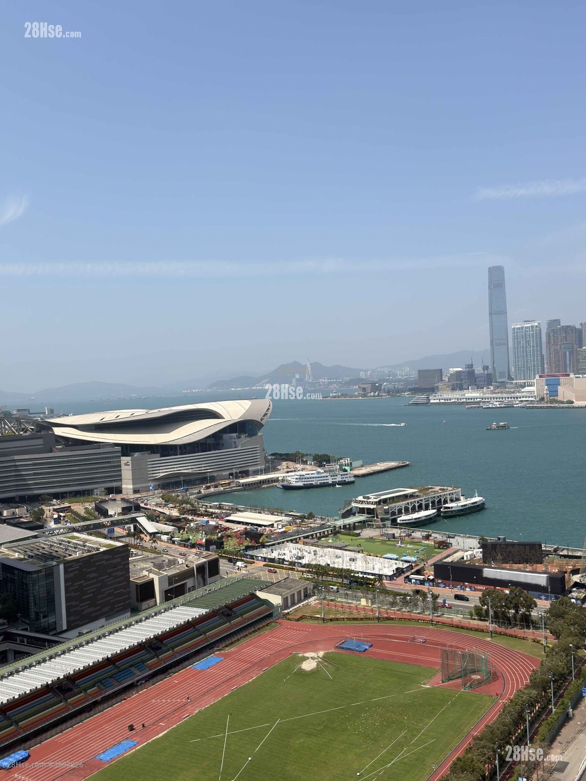 The Gloucester Rental Studio , 1 Bathroom 342 ft²