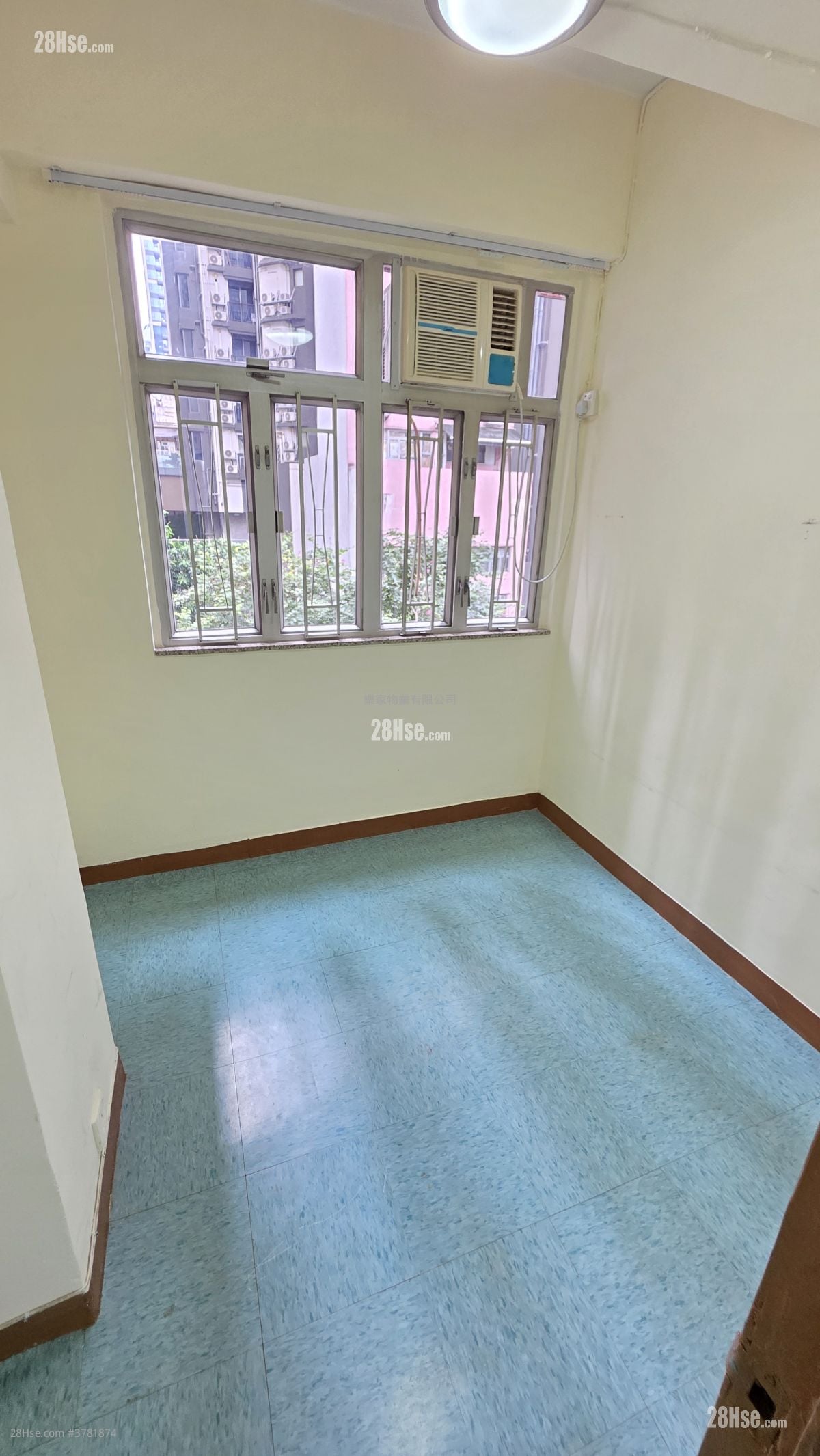 Chinese Mansion Rental 2 Bedrooms , 1 Bathroom 300 ft²