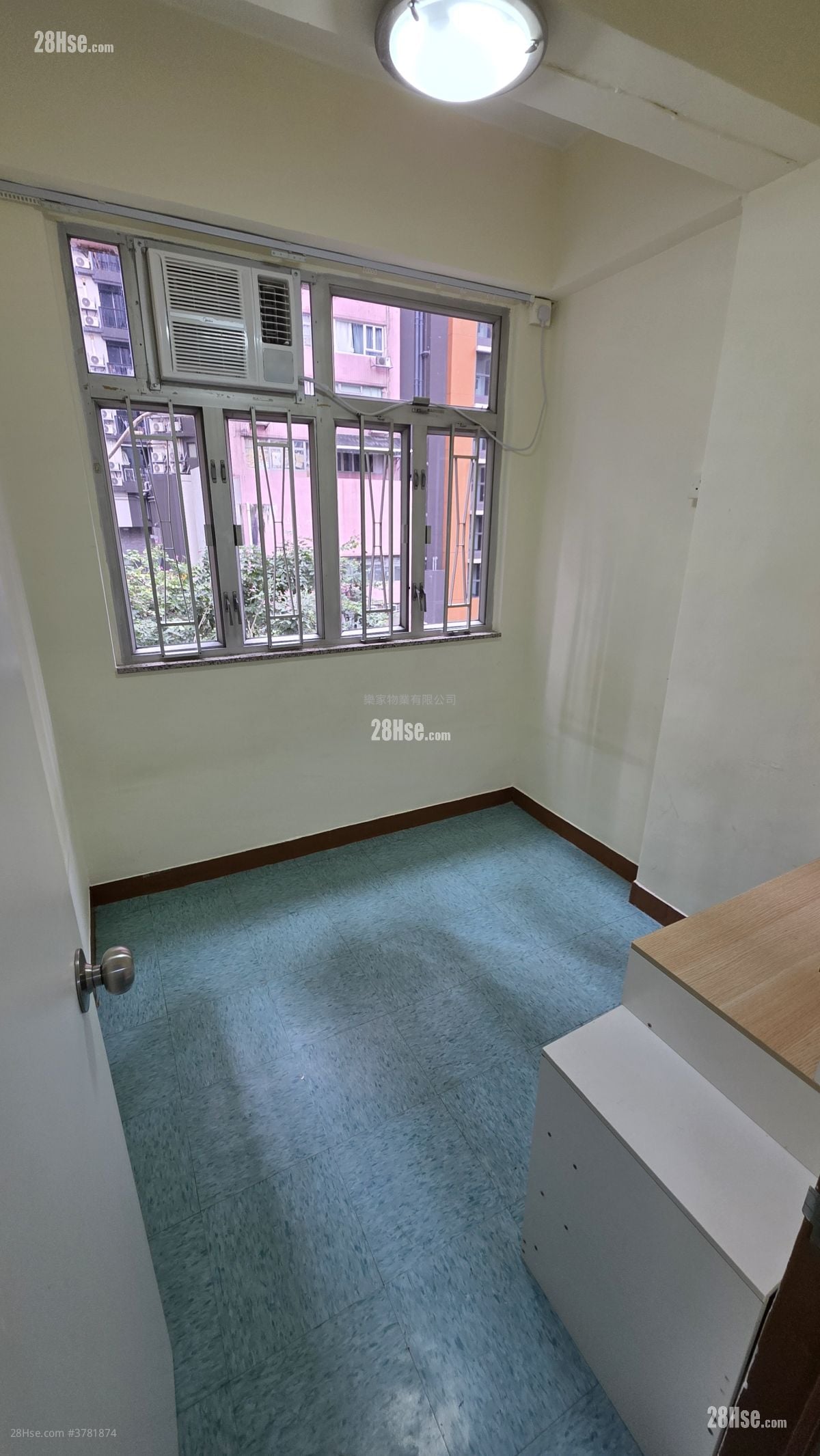 Chinese Mansion Rental 2 Bedrooms , 1 Bathroom 300 ft²