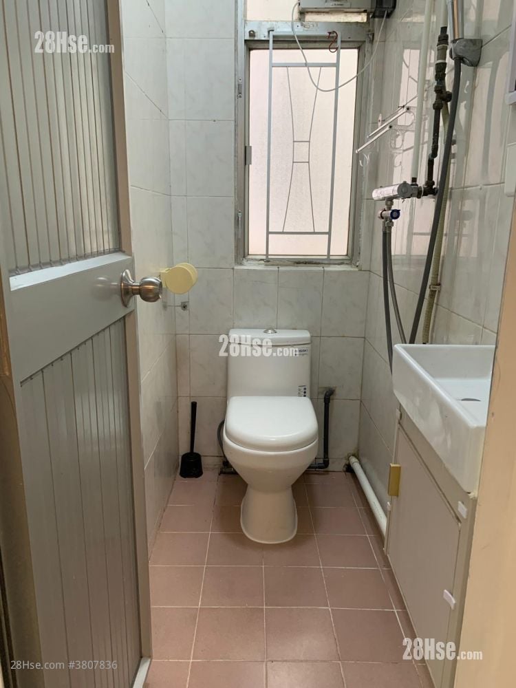 西湾大厦 租盘 1 房 , 1 浴室 268 平方尺