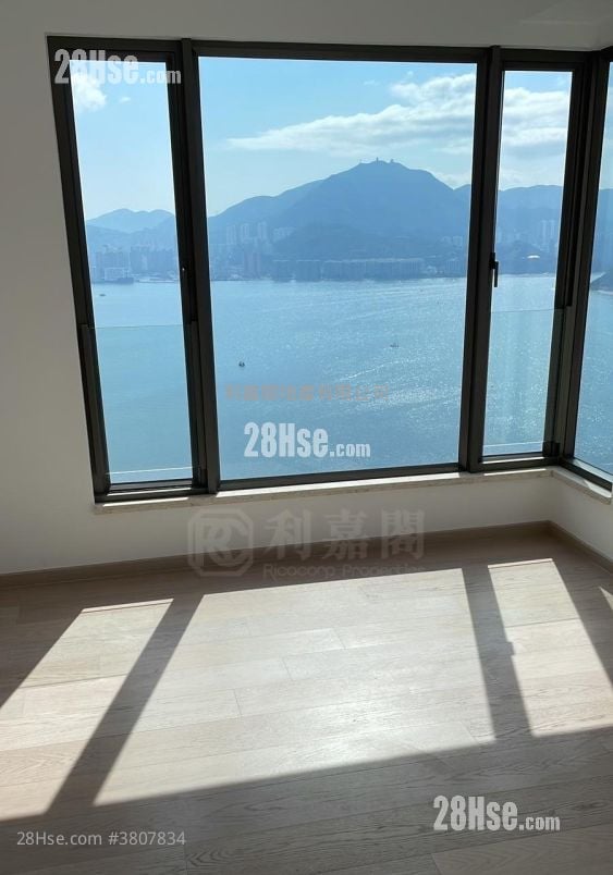 Sea To Sky Rental 4 Bedrooms , 3 Bathrooms 1,054 ft²