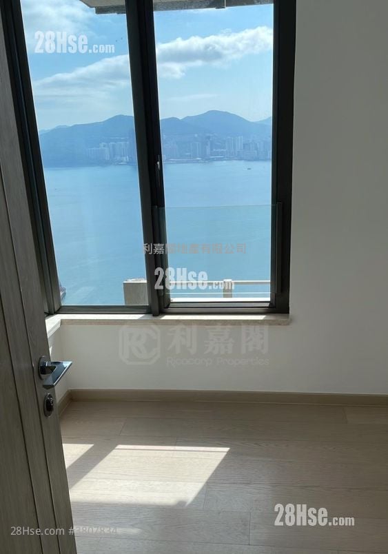 Sea To Sky Rental 4 Bedrooms , 3 Bathrooms 1,054 ft²