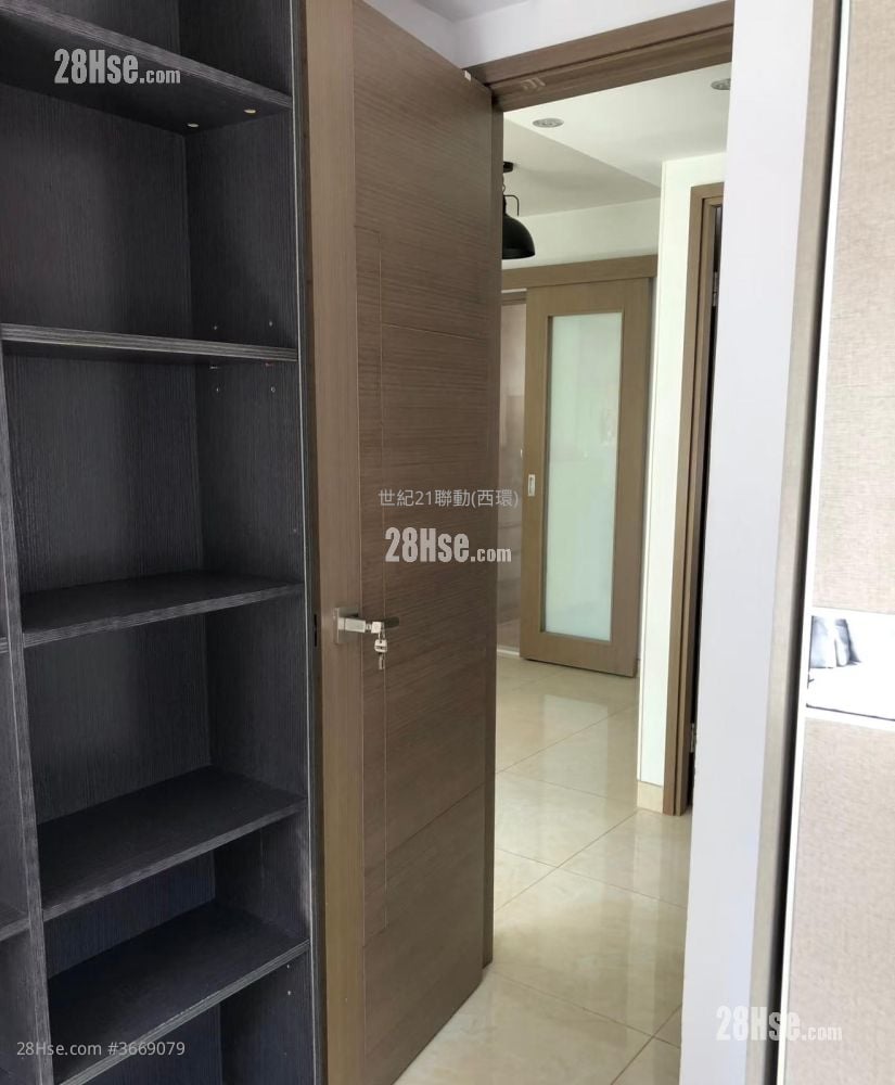 Kui Yan Court Sell 2 Bedrooms , 1 Bathroom 395 ft²