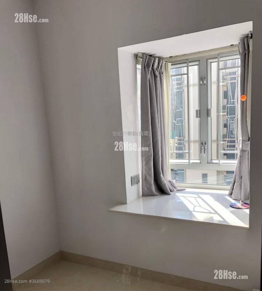 Kui Yan Court Sell 2 Bedrooms , 1 Bathroom 395 ft²
