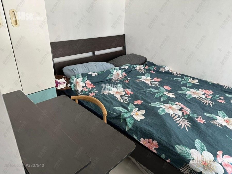 碧湖花园 售盘 2 房 400 平方尺