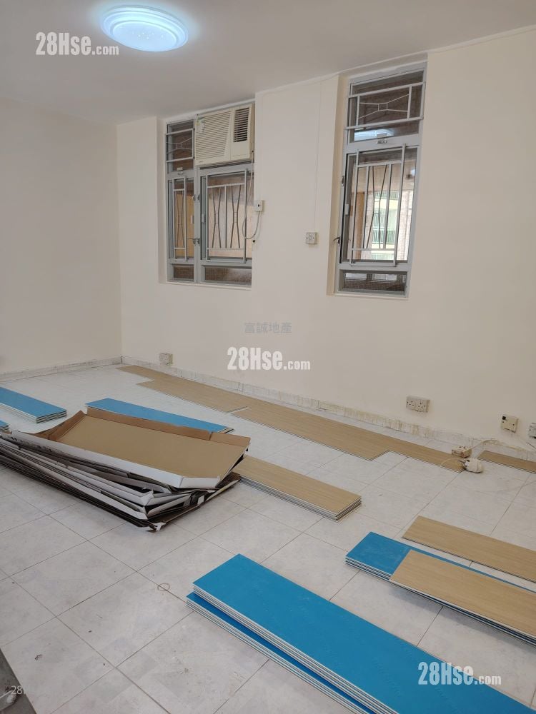 东头(二)邨 售盘 2 房 , 1 浴室 435 平方尺