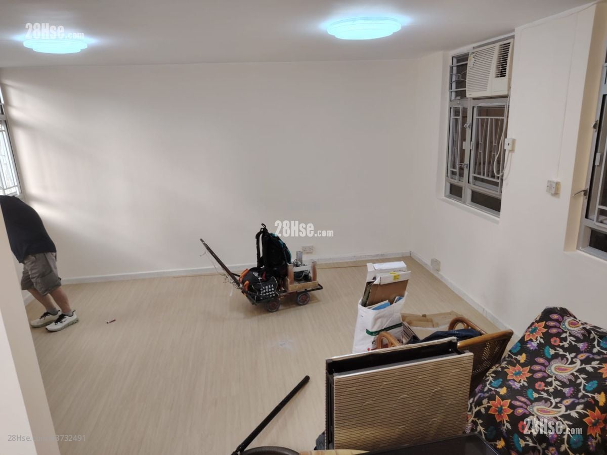 东头(二)邨 售盘 2 房 , 1 浴室 435 平方尺