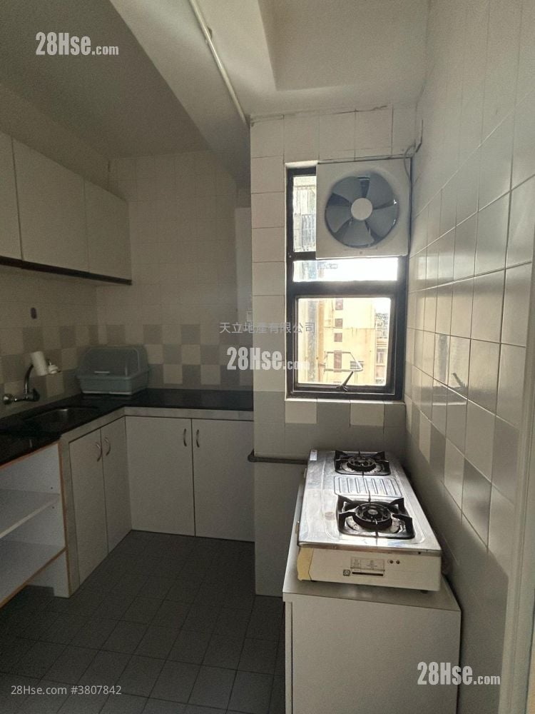 Hongway Garden Rental 2 Bedrooms , 1 Bathroom 380 ft²
