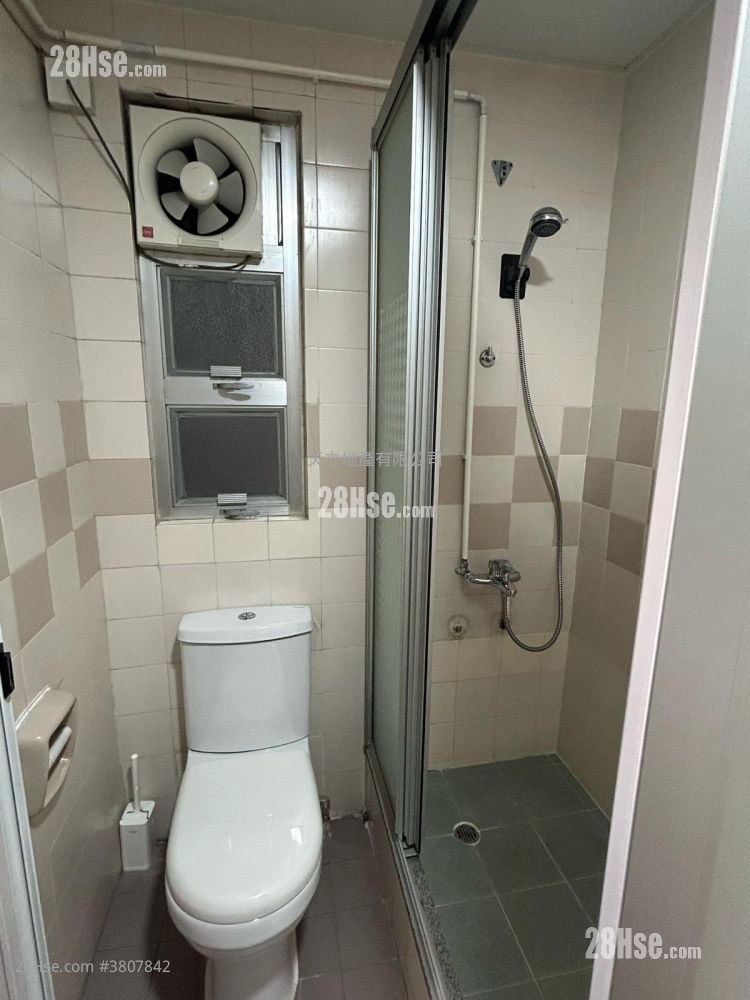 Hongway Garden Rental 2 Bedrooms , 1 Bathroom 380 ft²