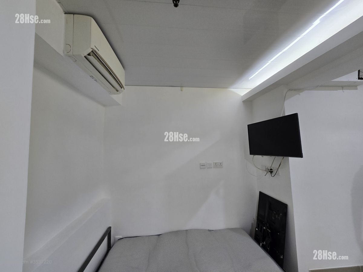 福英大廈 租盤 開放式間隔 , 1 浴室 128 平方呎