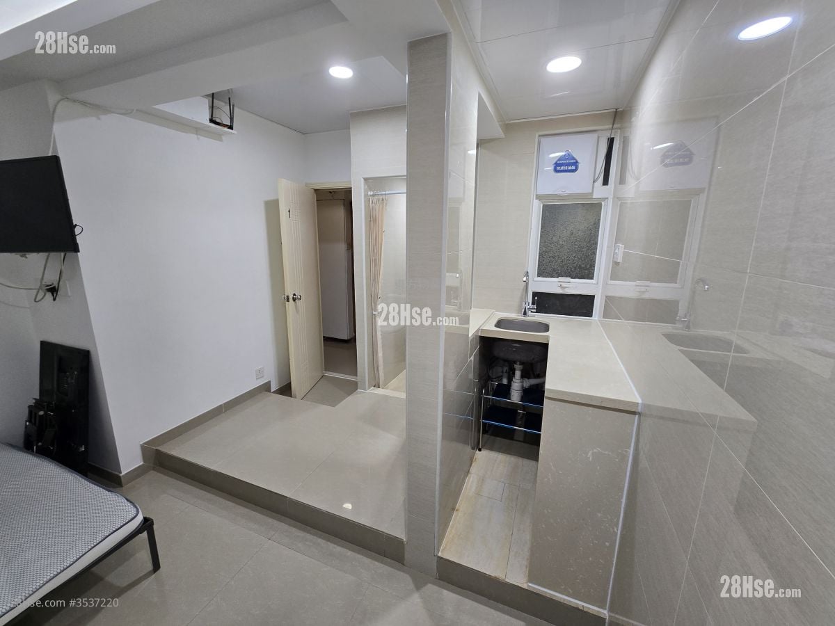 福英大廈 租盤 開放式間隔 , 1 浴室 128 平方呎