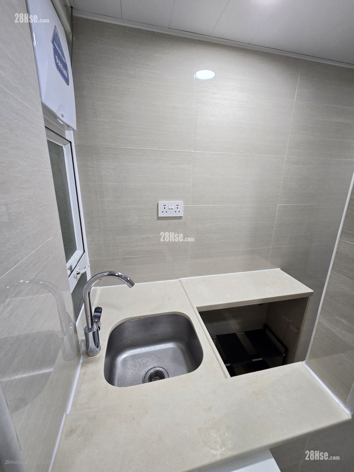 福英大廈 租盤 開放式間隔 , 1 浴室 128 平方呎