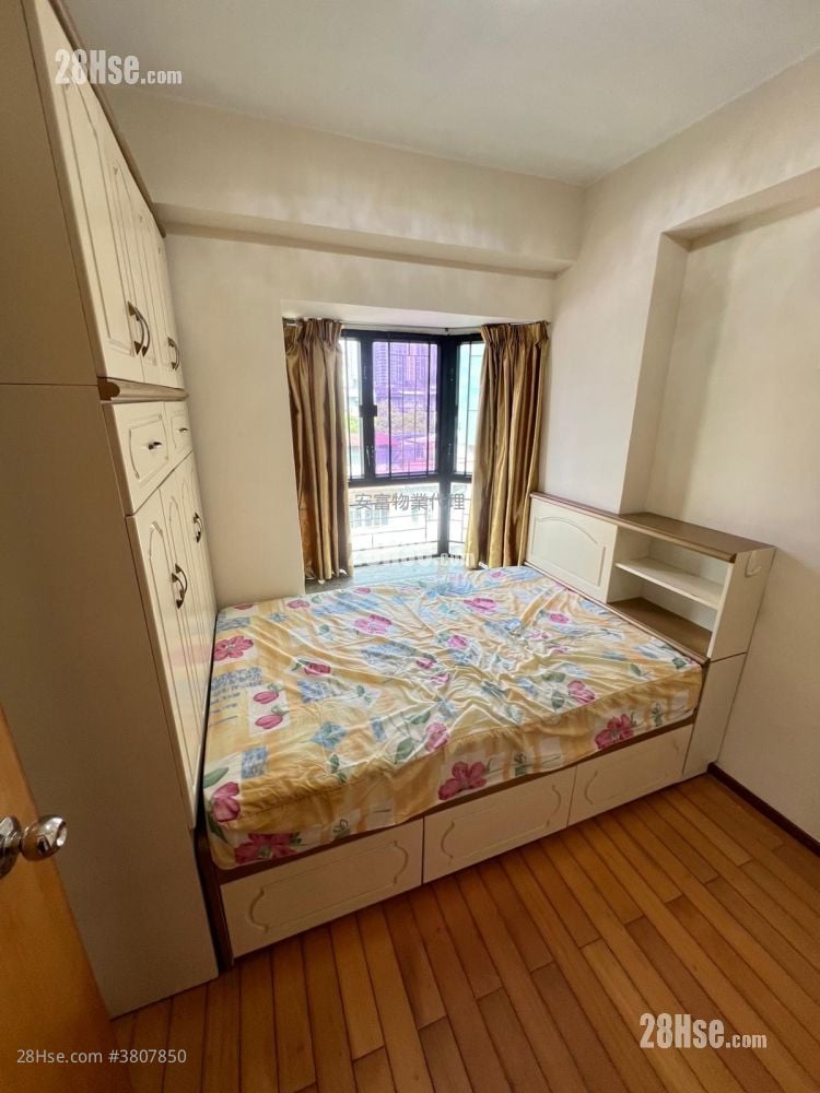 单幢楼房 租盘 2 房 , 1 浴室 402 平方尺